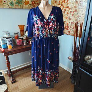 BloomChic 28W Blue Floral Midi Dress